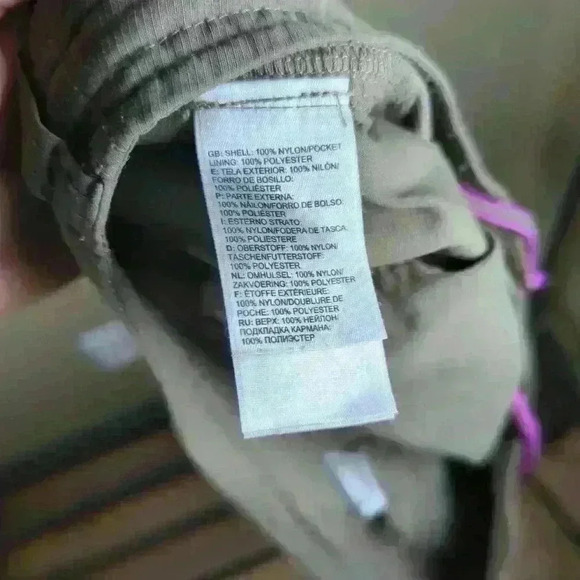 Womens The North Face Lightweight Shorts  - Size 6 - Picture 2 of 9